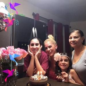 Meet your Posher, Maribel